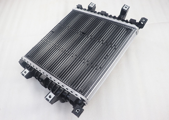 7L8121212A ラジエーターはAudi Q7 4L 3.0 2010-2015フォルクスワーゲントゥアレグ 2004-2010に適しています